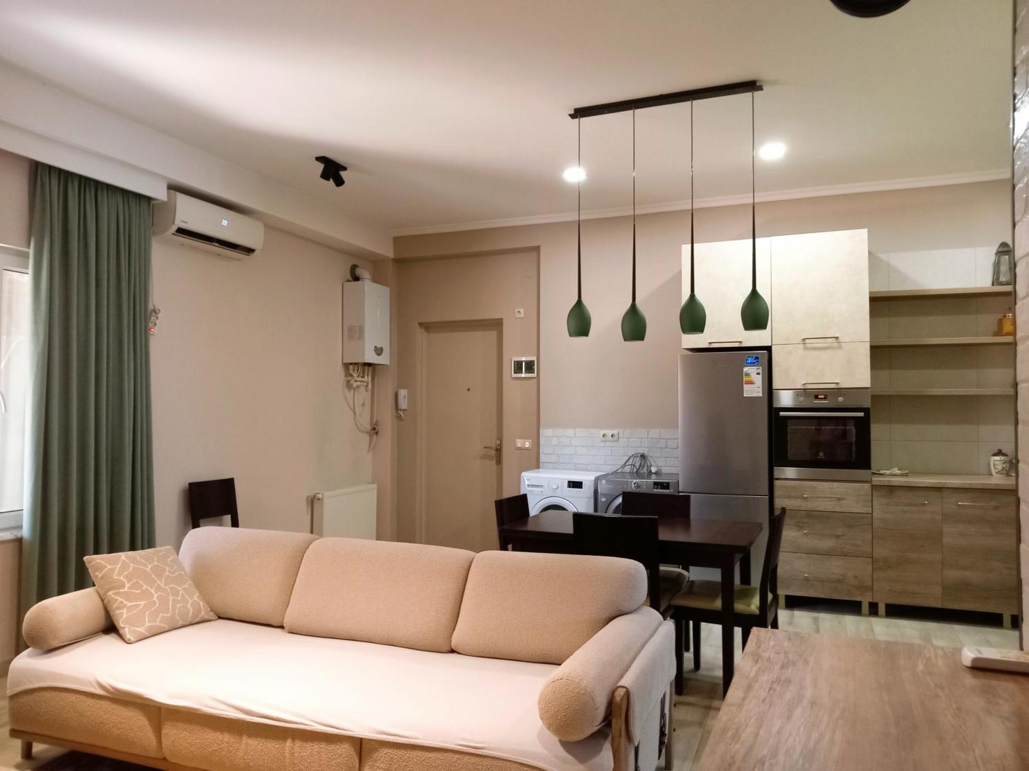 Medea'S Home Кутаиси Экстерьер фото