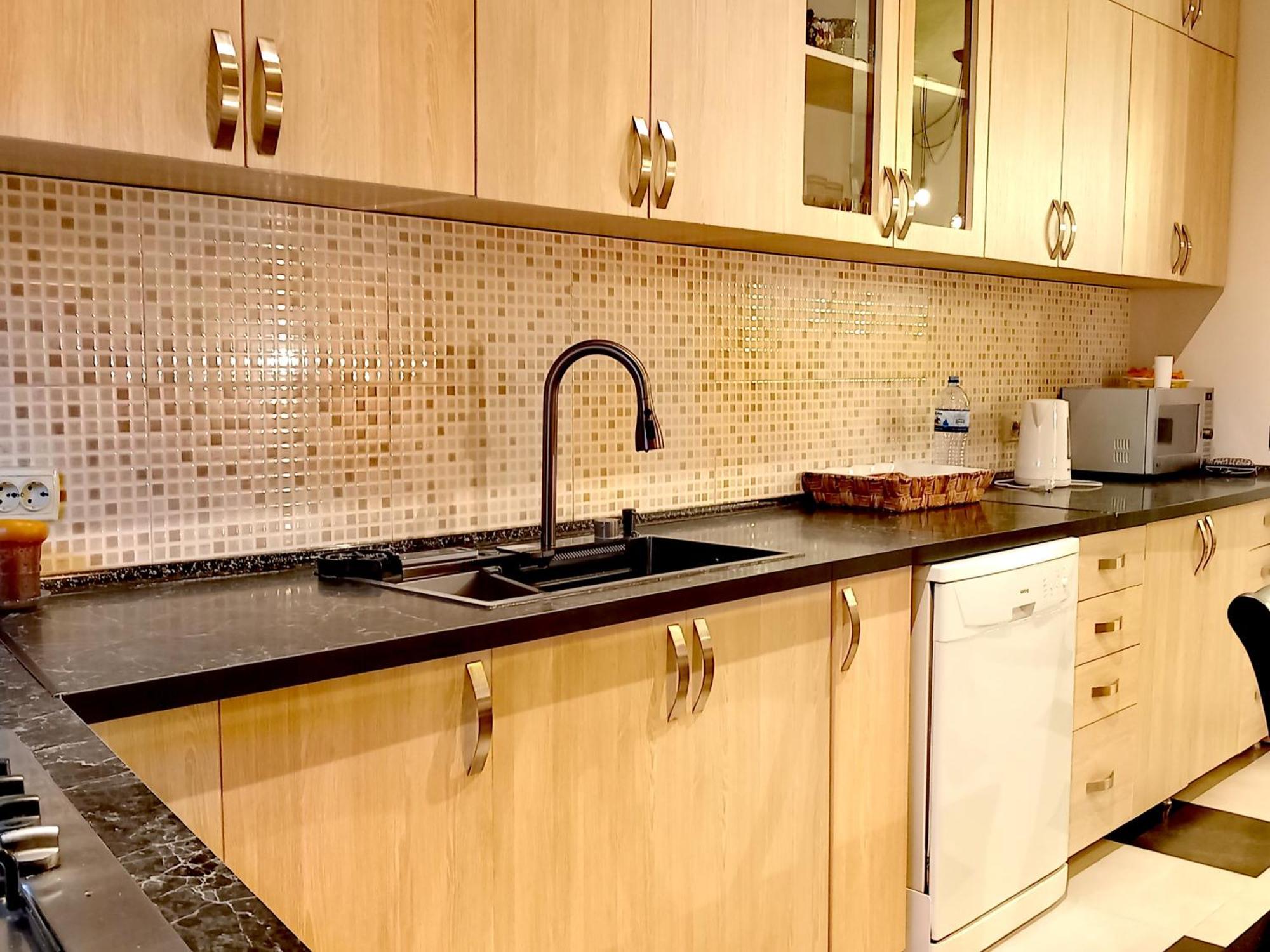 Medea'S Home Кутаиси Экстерьер фото