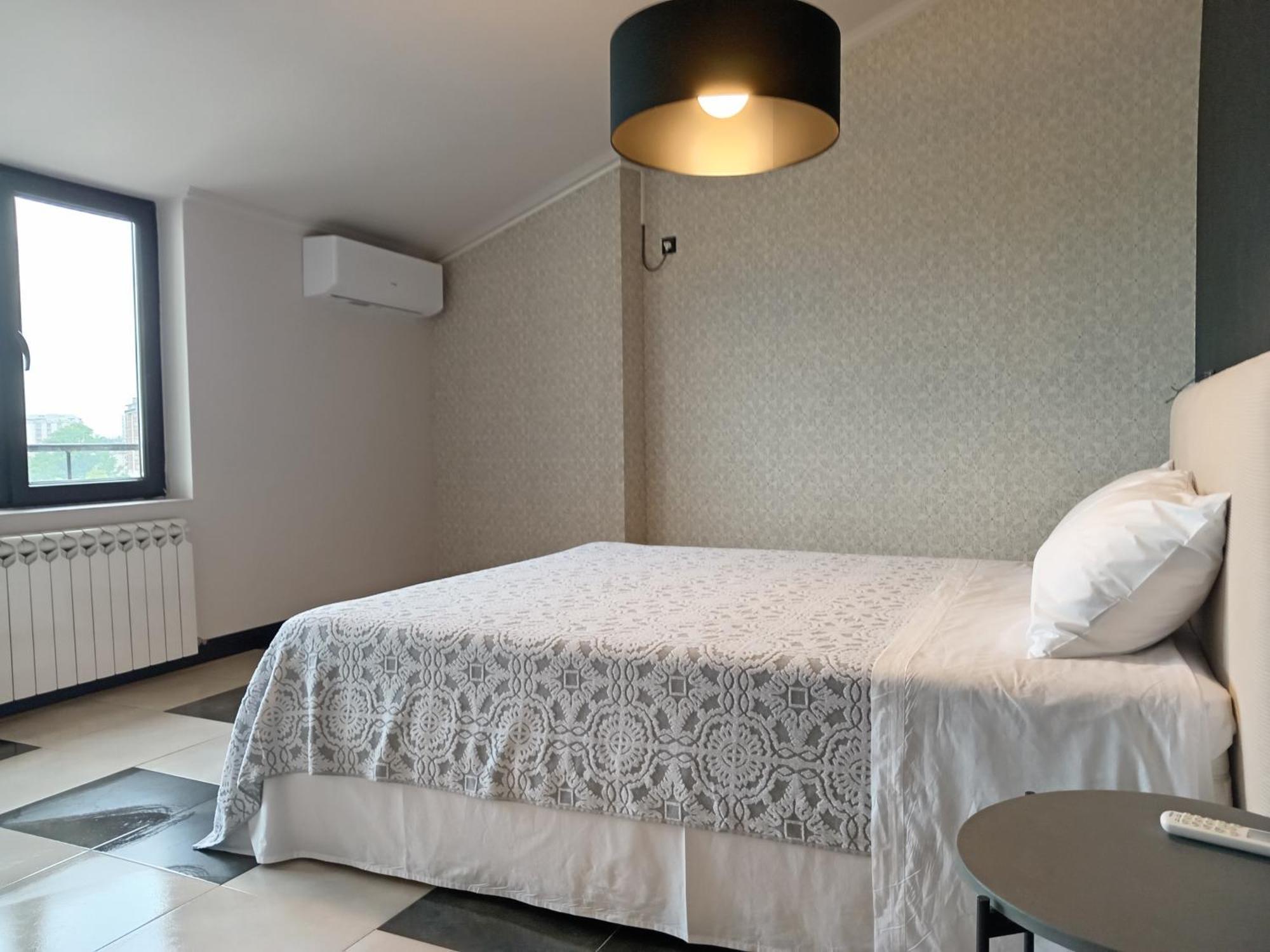 Medea'S Home Кутаиси Номер фото